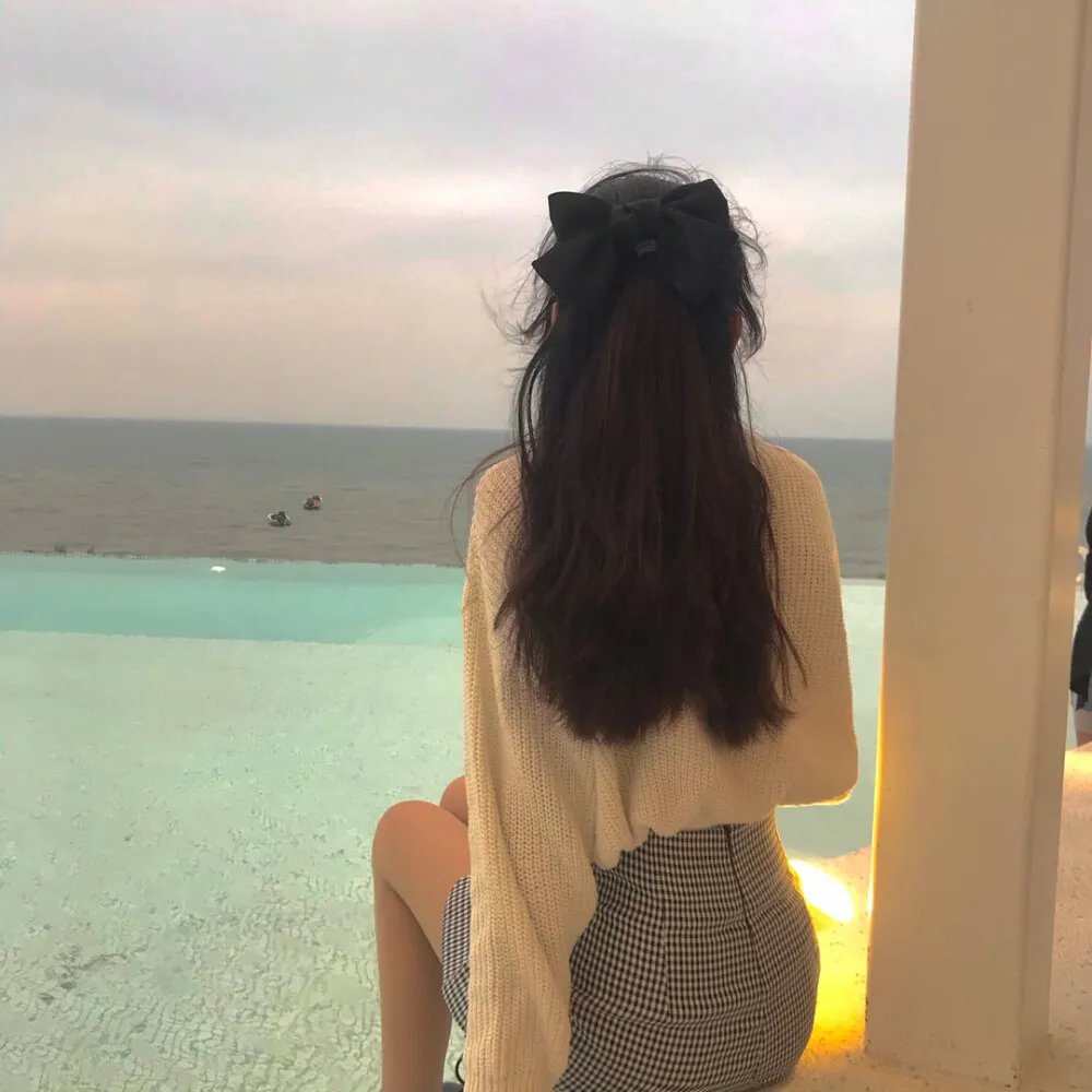 两极对立
